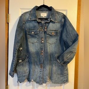Kancan women's distressed denim jacket   size M (fits like a large)